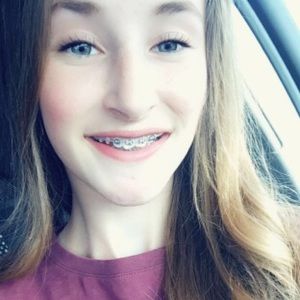 Meet your Posher, Elaina